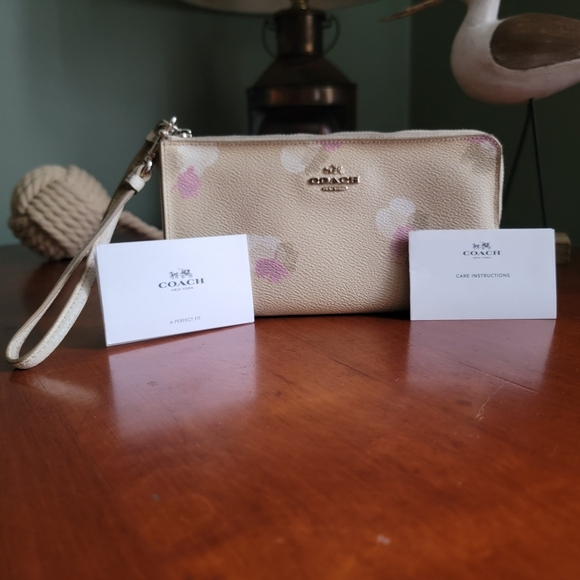 Coach Floral Wallet Wristlet Coated Canvas & White Leather #53842 - Picture 1 of 15
